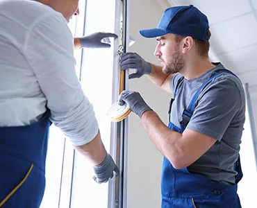 glass repair experts in Hunters Creek, FL
